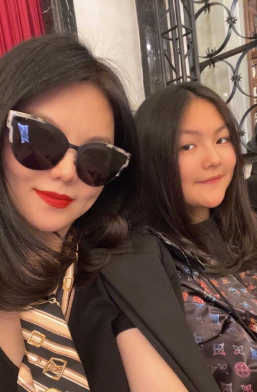 王诗龄芬迪套装,王诗龄衣服最贵多少钱