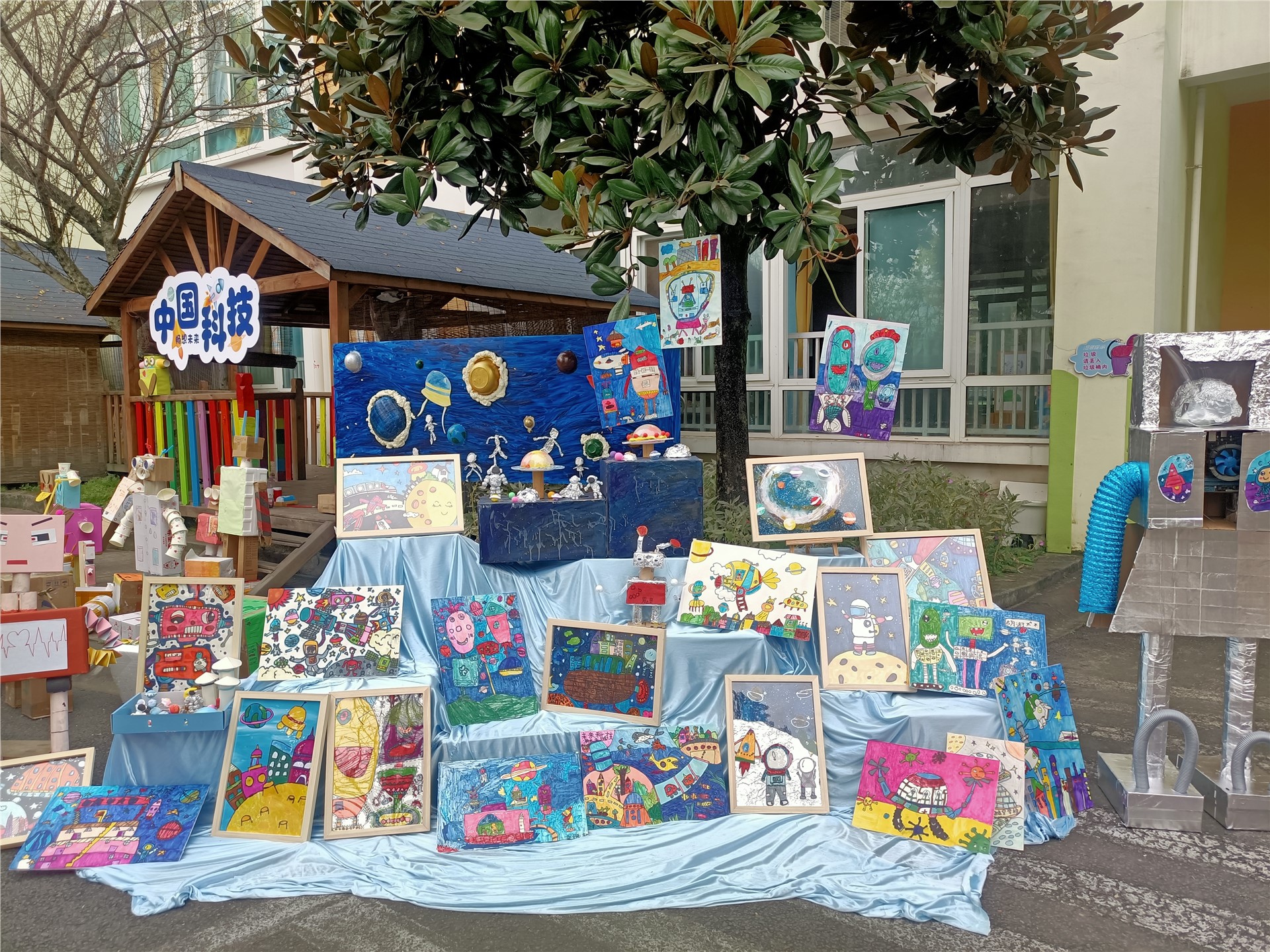 社区童心向党儿童手绘画活动,童心永向党的绘画