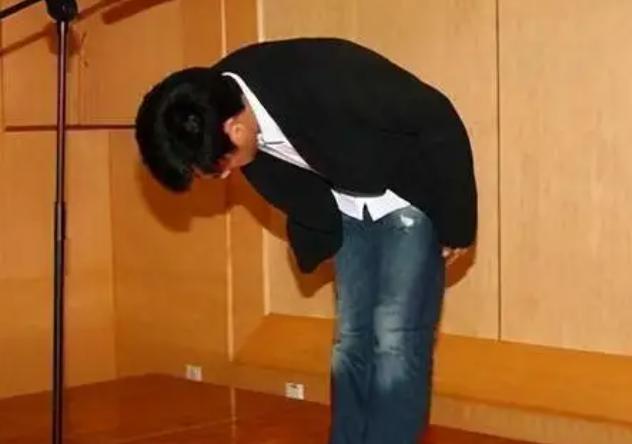 日本的“奇葩”职业!臀部清洁师,猫狗粮试吃员,还有下跪道歉师