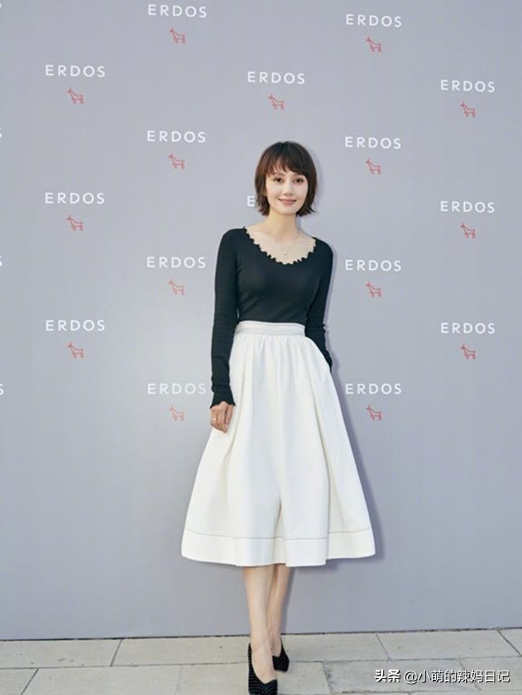 2020最火中短烫发20-30岁长发,适合头发很少又是长发的烫发