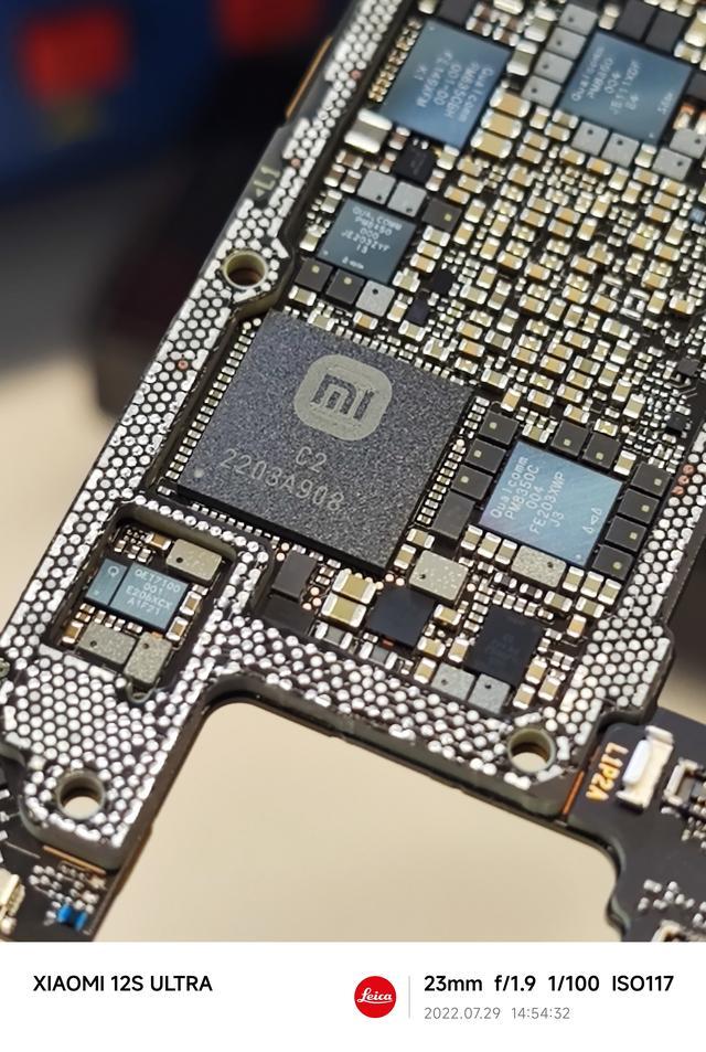 12sultra有几颗芯片,12sultra电池芯片