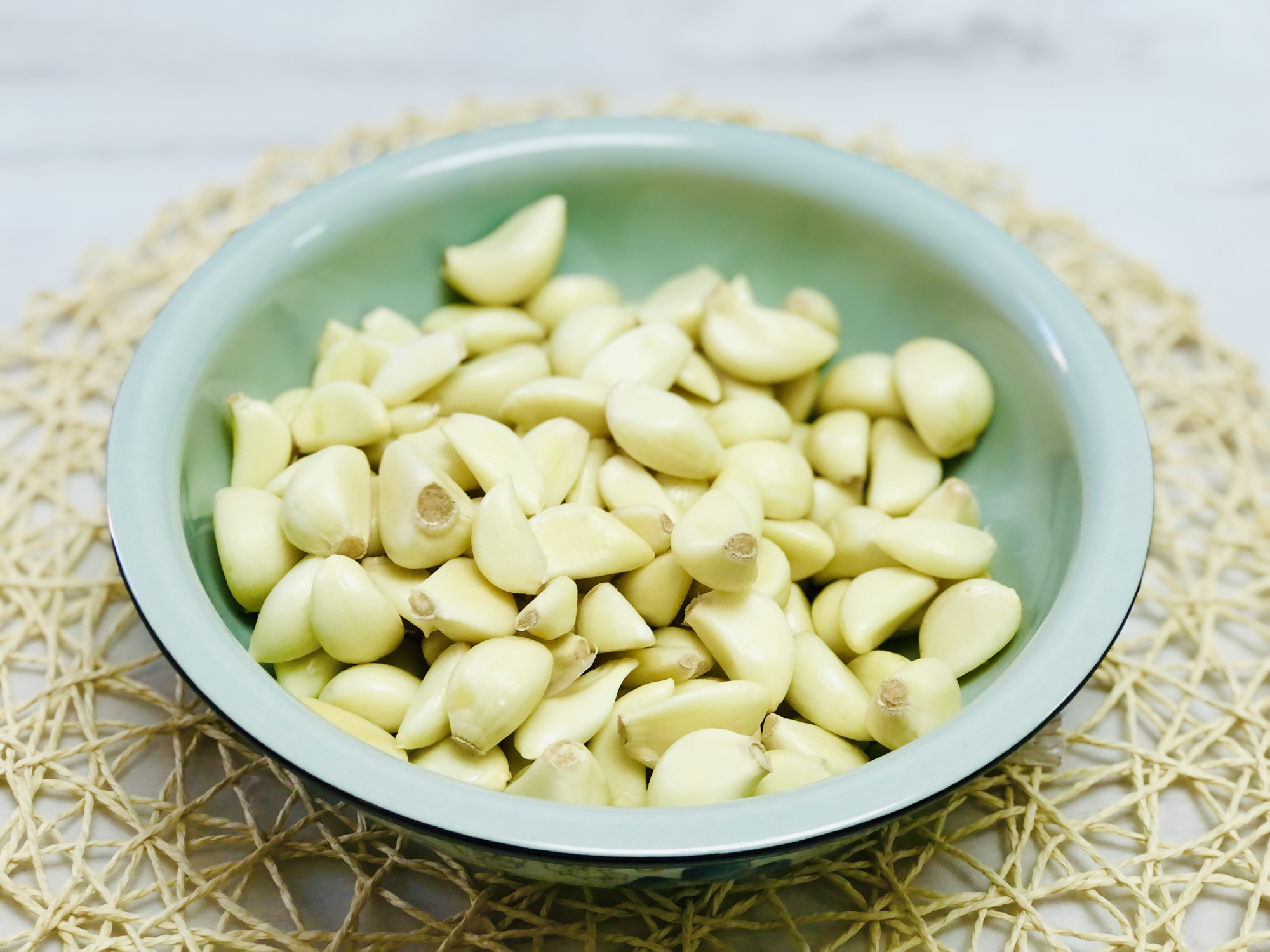 腌腊八蒜的正确方法和时间,腌腊八蒜只放醋错了教你一招