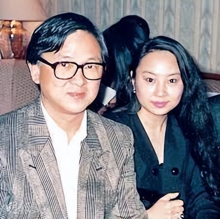 王馨平父亲及母亲,王馨平和她爸爸的视频