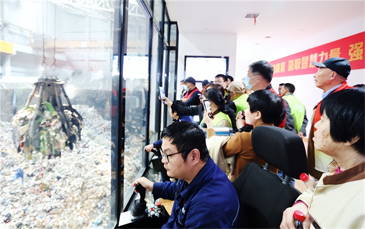 苏州垃圾体验站,市民参观垃圾污水处理