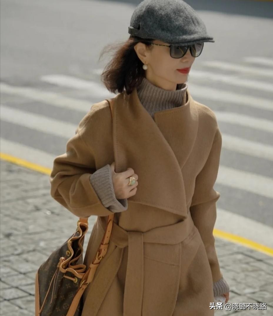 小个子适合的半丸子头卷发,中年卷发戴什么帽子好看