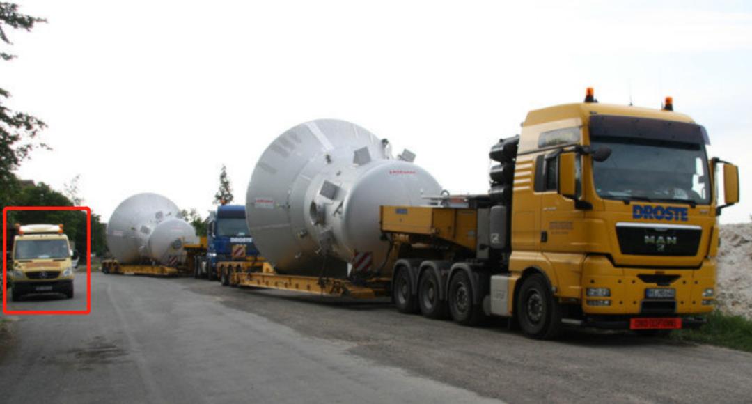 限重49吨实载199吨,限重31吨实重75吨超重多少