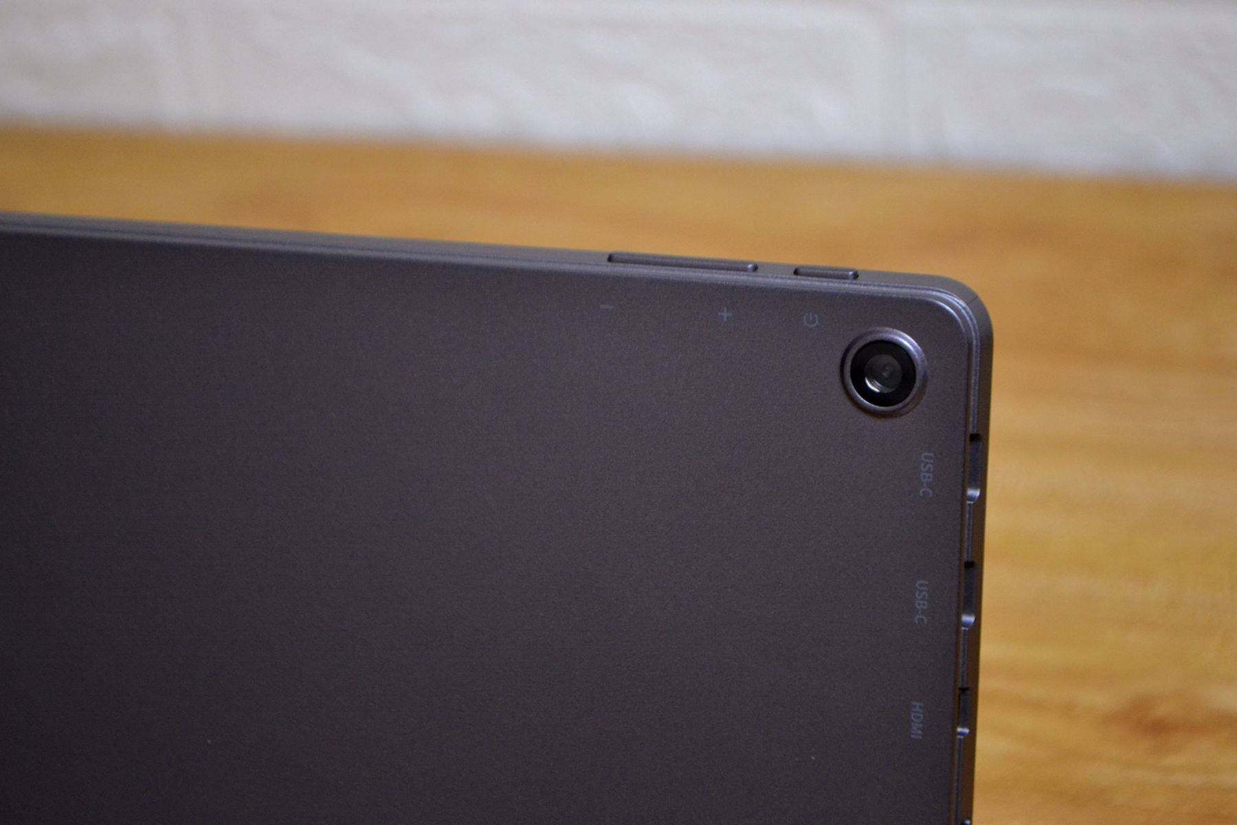 酷比魔方iwork10旗舰本怎么样,酷比魔方iwork20pro和微软surfacego2