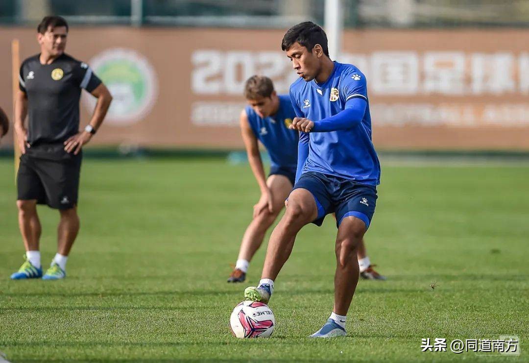 涓敳绗洓闃舵骞胯タ骞虫灉瀵规墜鍒嗘瀽,涓敳骞胯タ骞虫灉vs鍗椾含鍩庡競