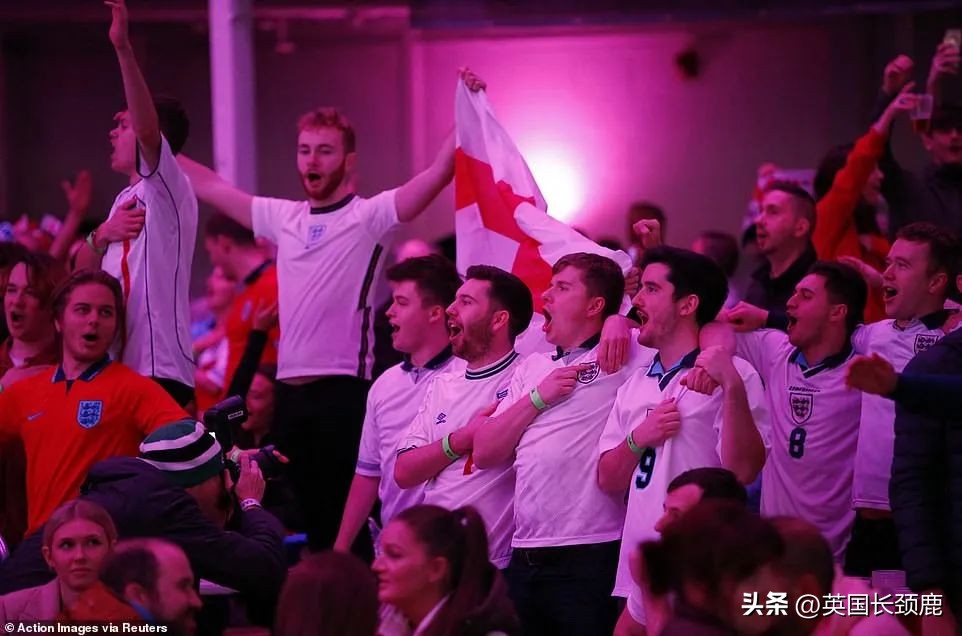 肯德基庆祝阿根廷夺冠,肯德基快闪酒吧