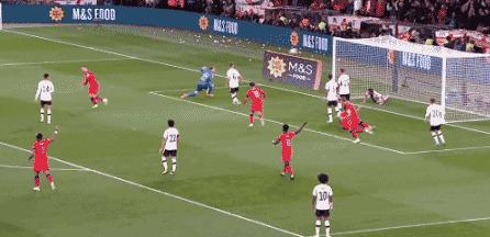 德国足球史上的惊天逆转,足球之夜米兰王朝轰然倒塌