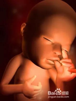 一岁半宝宝吮吸手指头怎么办,婴儿疯狂吮吸妈妈的手指