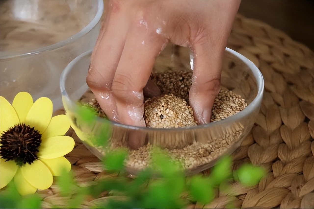 一般做菜是先热锅还是先放油,做菜是冷锅放油还是热锅放油