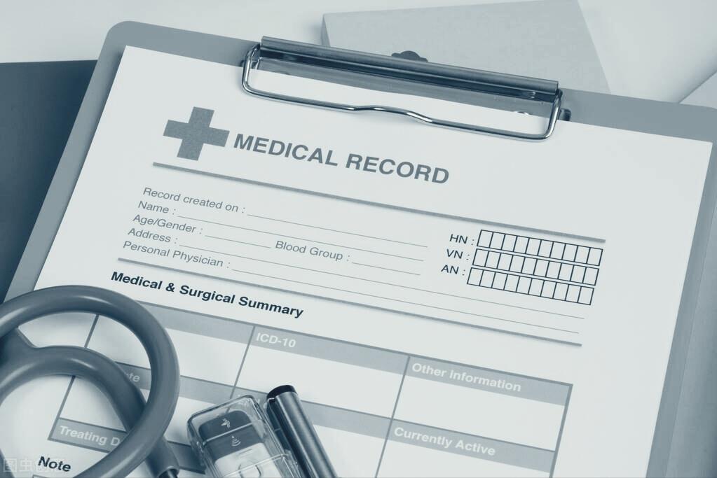 诡秘真相故事：丈夫送了我一支口红，我隐隐觉得不对劲，转送闺蜜