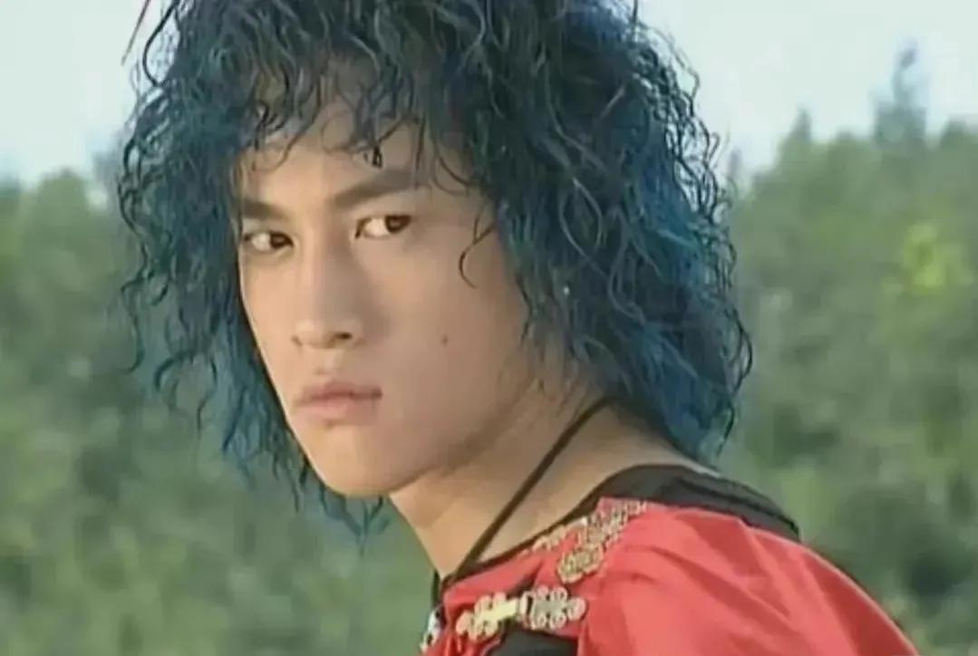 长发古装披发发型简单扎法,古装男头发少剪什么发型好看