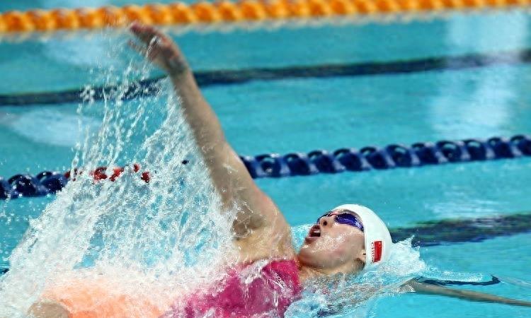 女运动员的痛苦程度,女运动员赛场上痛苦哭