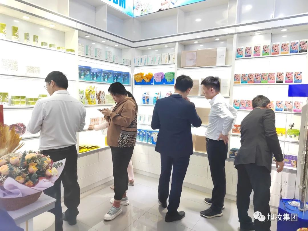 热烈祝贺旭妆集团广州美博城直营店开业大吉