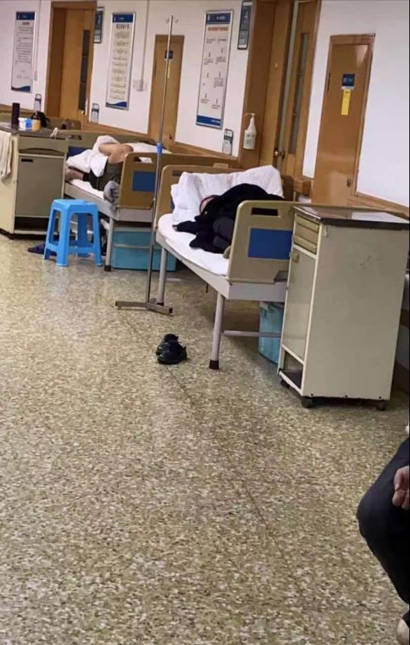 尿毒症治了四年,尿毒症晚期透析5年了可以治愈吗