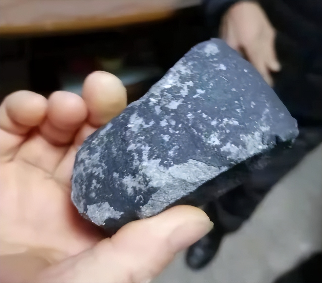 浙江杭州天降陨石，中国急需小行星防御计划