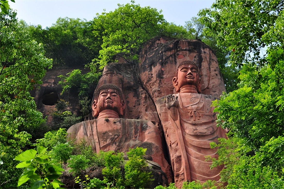 “东马”参赛选手可免票游玩眉山重点收费国家*级A**旅游景区