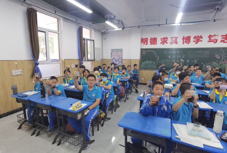 瞧！石家庄九中初一11班的快乐“六一”