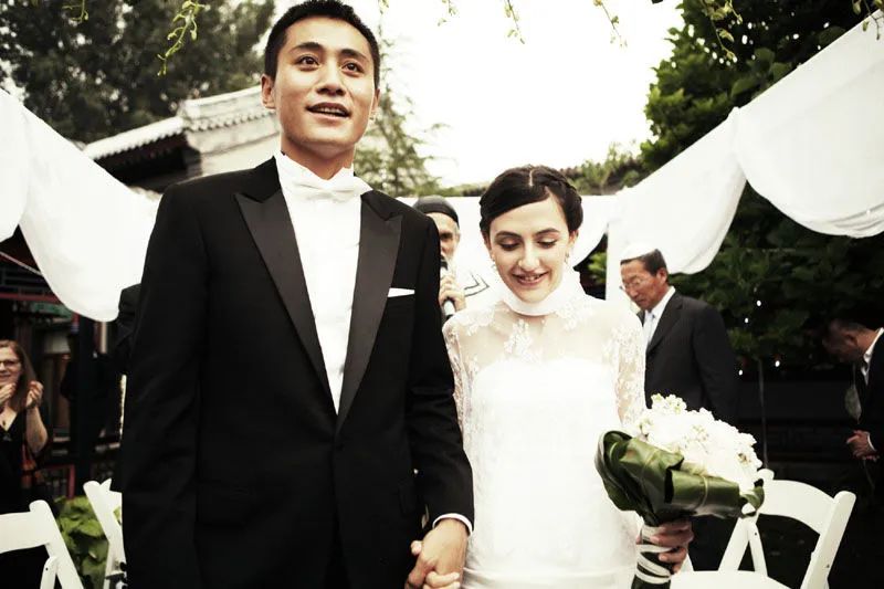 44岁影帝婚后13年自曝心愿惹哭网友！他们的神仙爱情比小说更动人