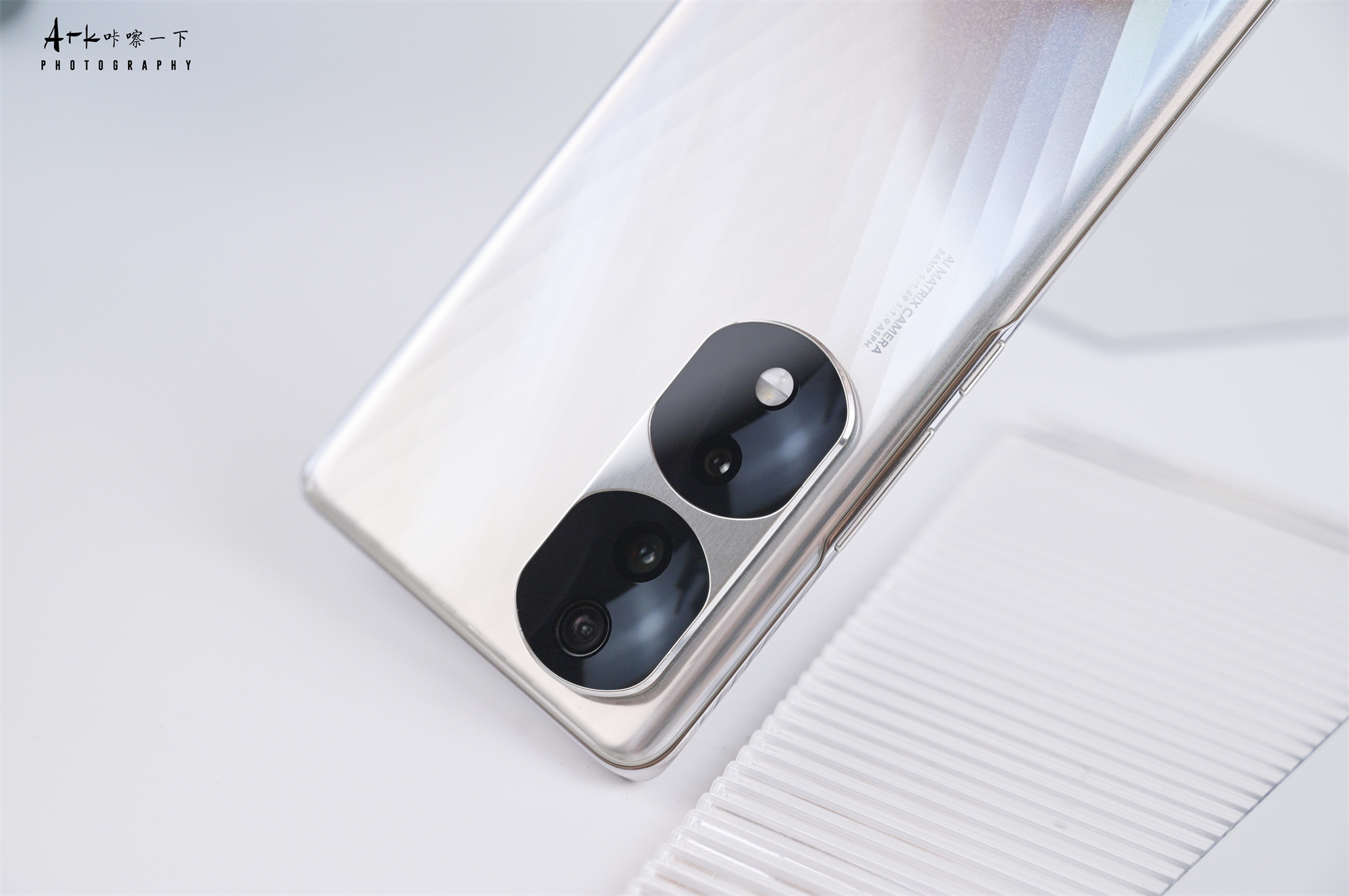 去年的荣耀70pro现在还值得买吗,荣耀70Pro基础配置