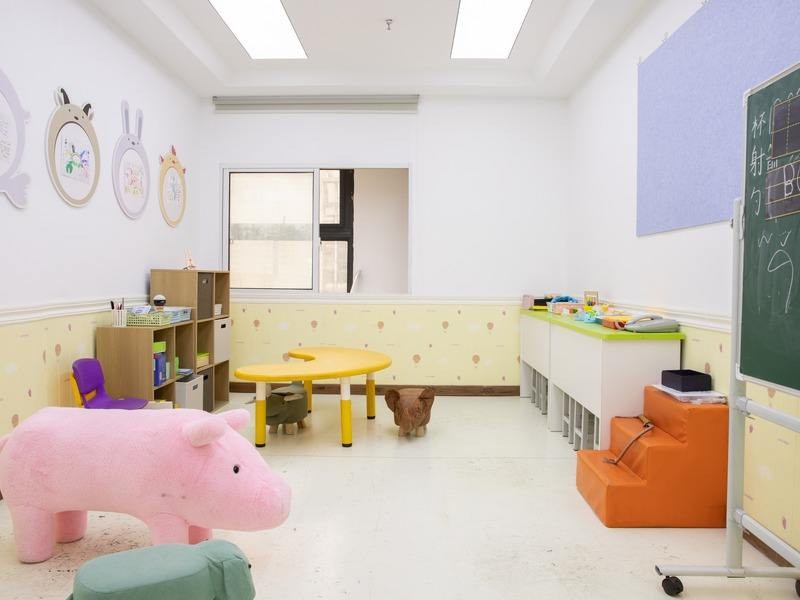 同卵双胞胎患自闭症的概率高吗,同卵三胞胎女儿都患自闭症