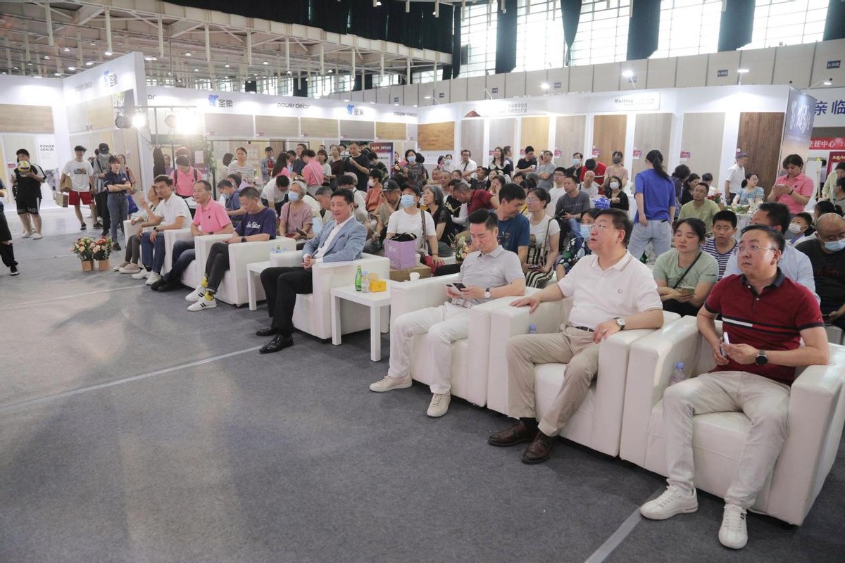 圣象8小时焕新,7天焕新