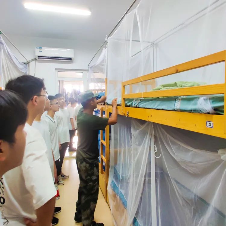 高标准军训,威武霸气的军训