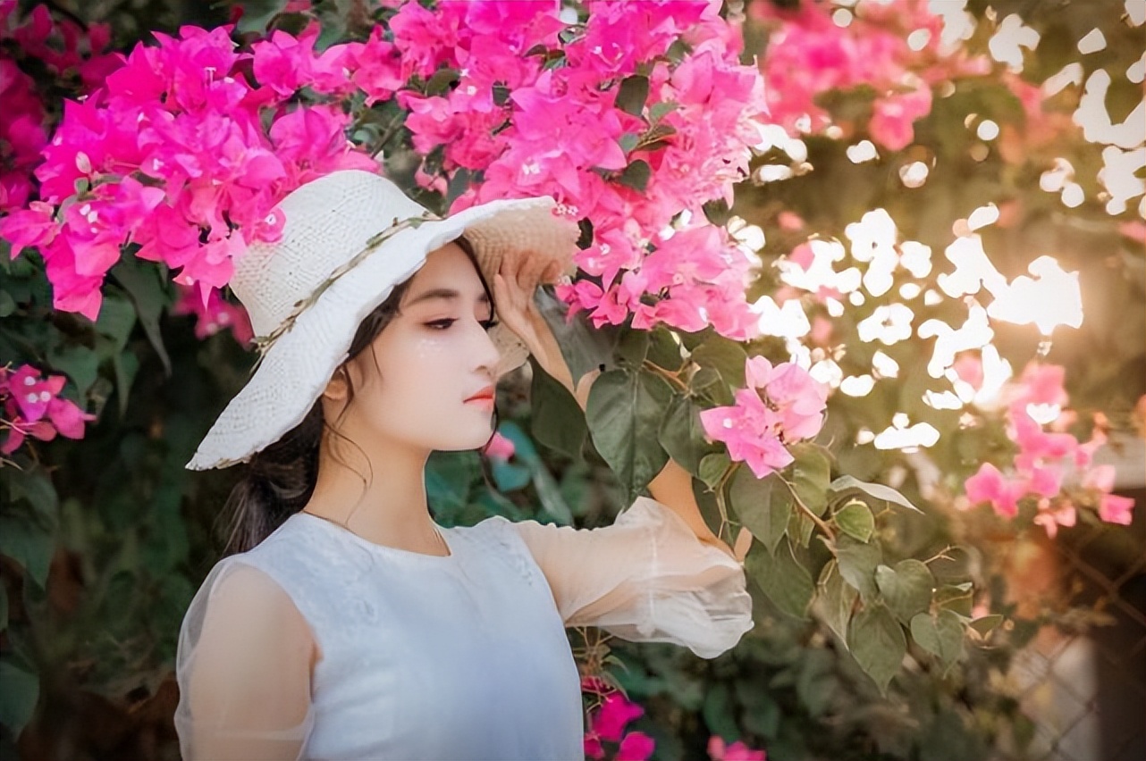 男人的哪些小动作会让女人爱入骨,女人的小动作会让男人爱你入骨