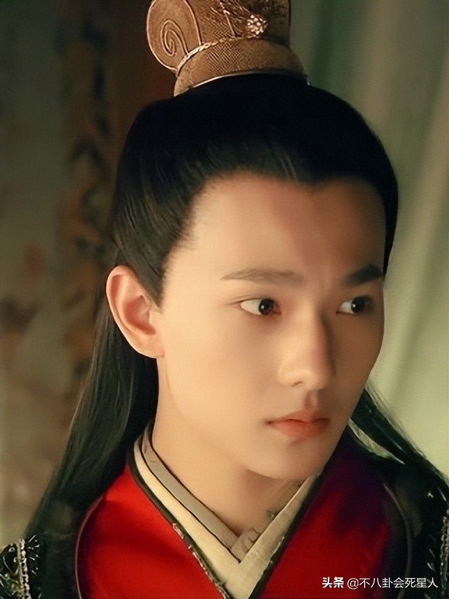 被韩国媒体评选为中国古装四美,公认古装四美男中国