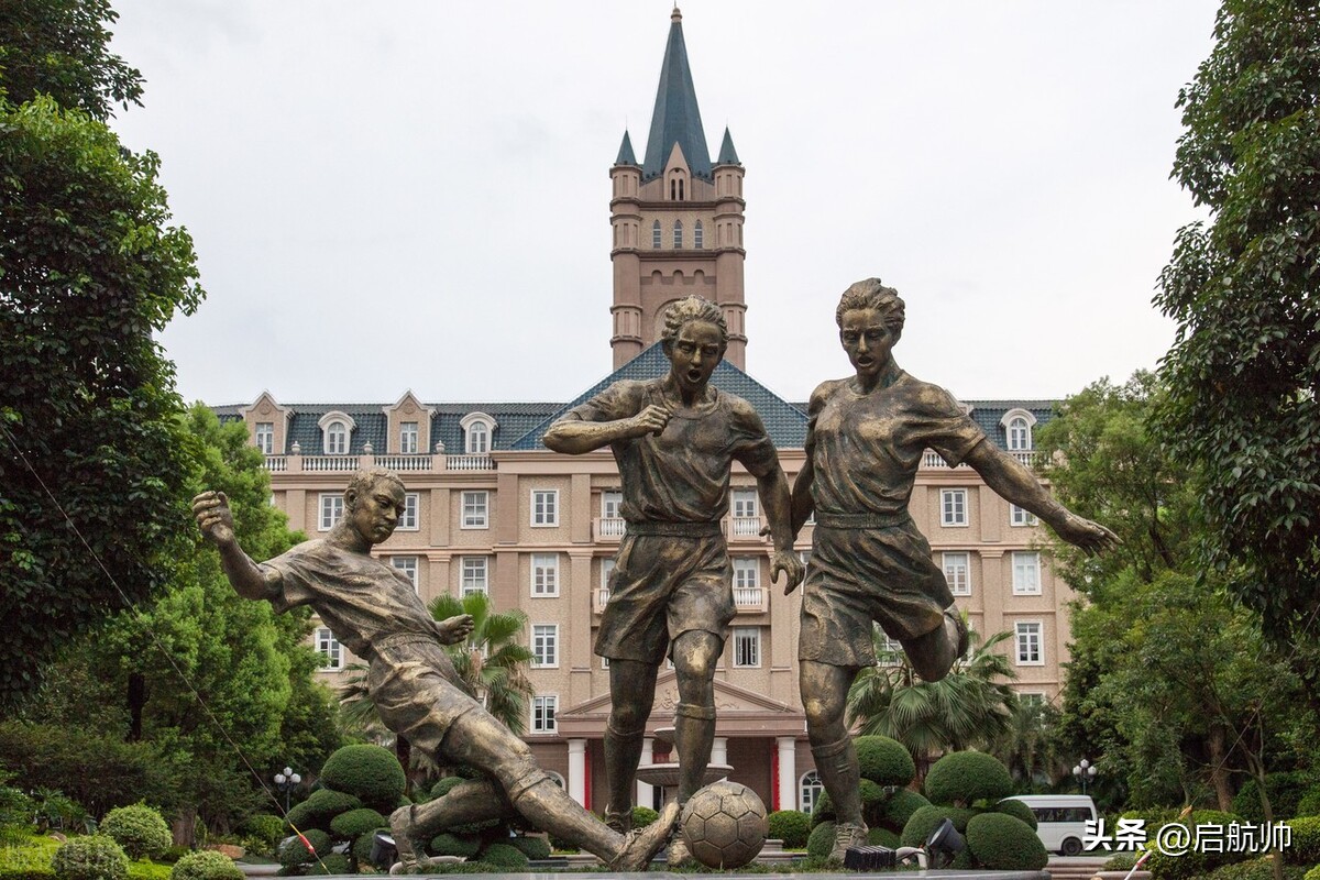 你行你上!足校外教成广州队新帅,萨尔瓦多曾质疑刘智宇攻击战术