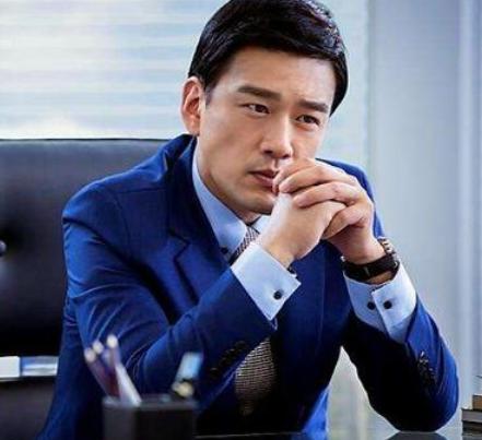 王耀庆买眼镜,王耀庆配眼镜22万