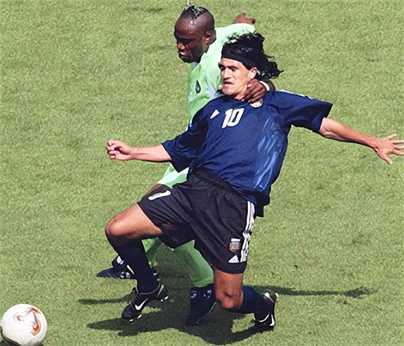 在国米忽悠教练，赴米兰自讨苦吃，亨利眼中最棘手的对手思路清奇