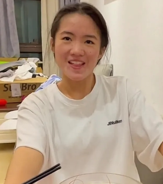 李勒优的晋妈视频,晋妈李勒优直播间