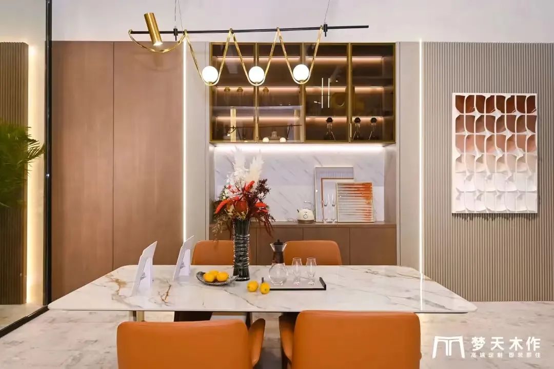 对话|泛家居圈周忠梦天家居屈凡军：解码门墙柜赛道的运营逻辑