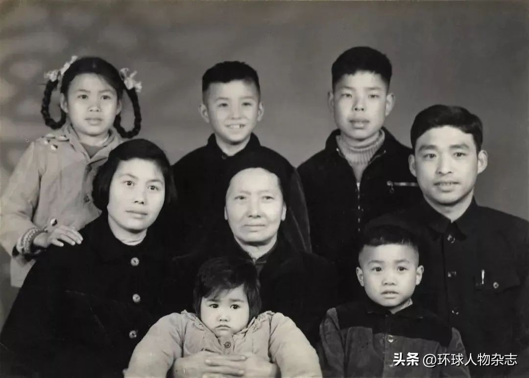 喂完最后一滴奶，妈妈倒在日*刺军**刀之下