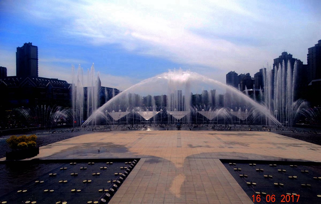 顾乡屯遗址,顾乡屯火车站