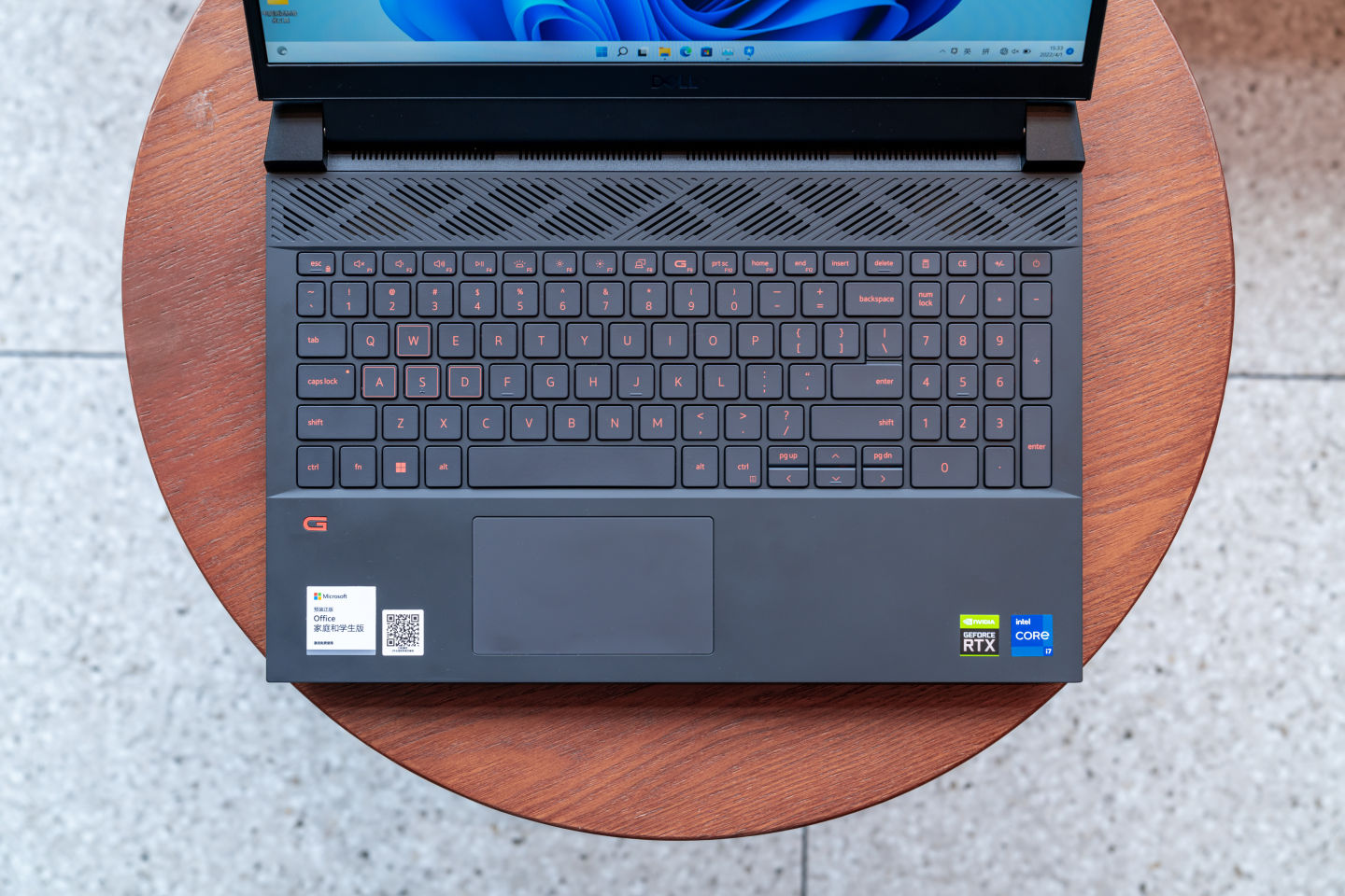 dell游匣g15是否还有一个硬盘位,dell游匣g155520推荐什么固态硬盘