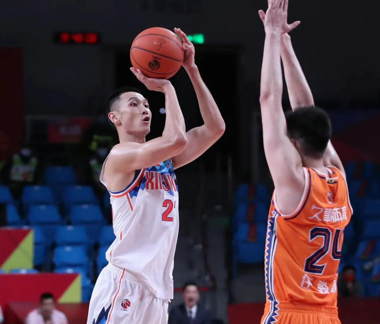 新疆队最新引援情况,新疆历史上最大牌的引援