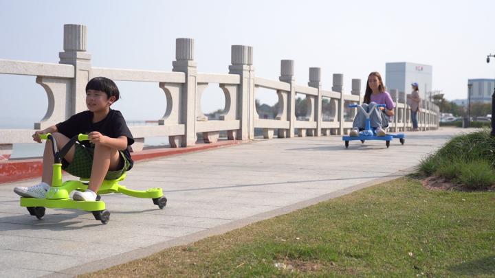 twister扭扭车,小蛮友漂移扭扭车