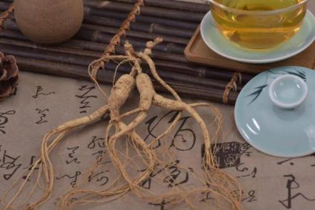 皮肤干燥容易痒用什么药膏,皮肤干燥容易痒是怎么回事