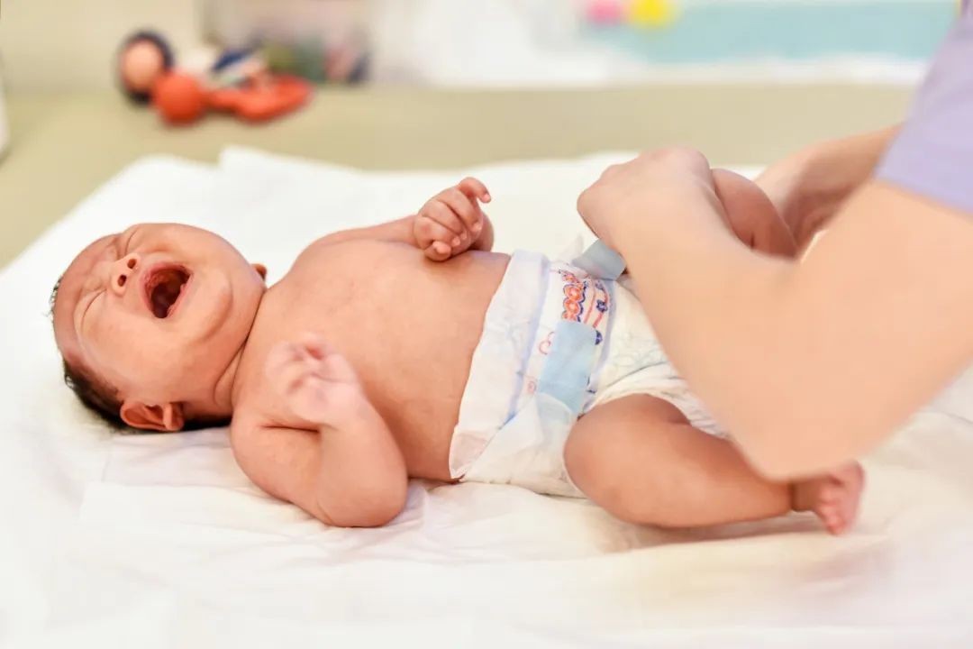 用这几招轻松解决宝宝的红屁屁,宝宝红屁屁家庭小妙招