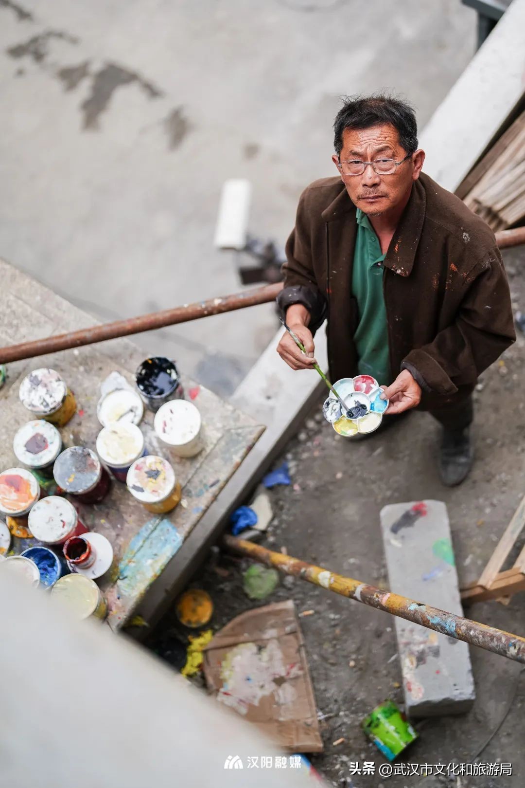 钟家村地铁站墙画,武汉钟家村墙画