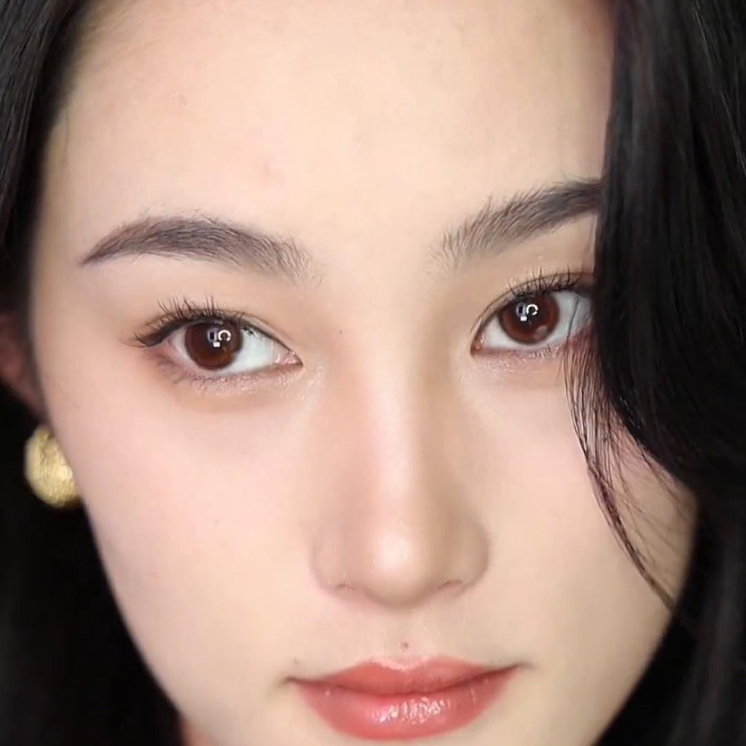 便宜性价比高月抛美瞳,便宜又好戴的美瞳次抛