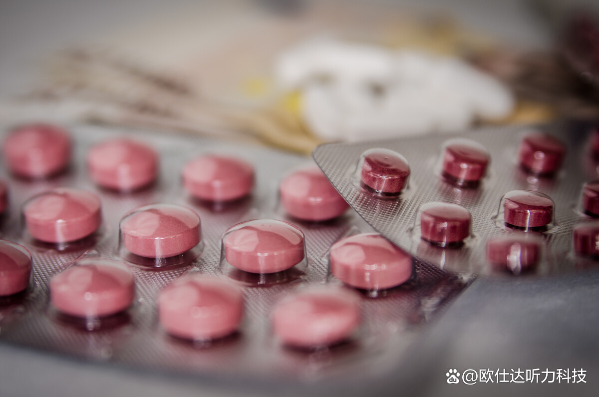 耳鸣助听器跟耳聋助听器有区别吗,蓝牙助听器与耳聋助听器区别