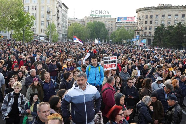 武契奇塞尔维亚和普京,塞尔维亚武契奇普京