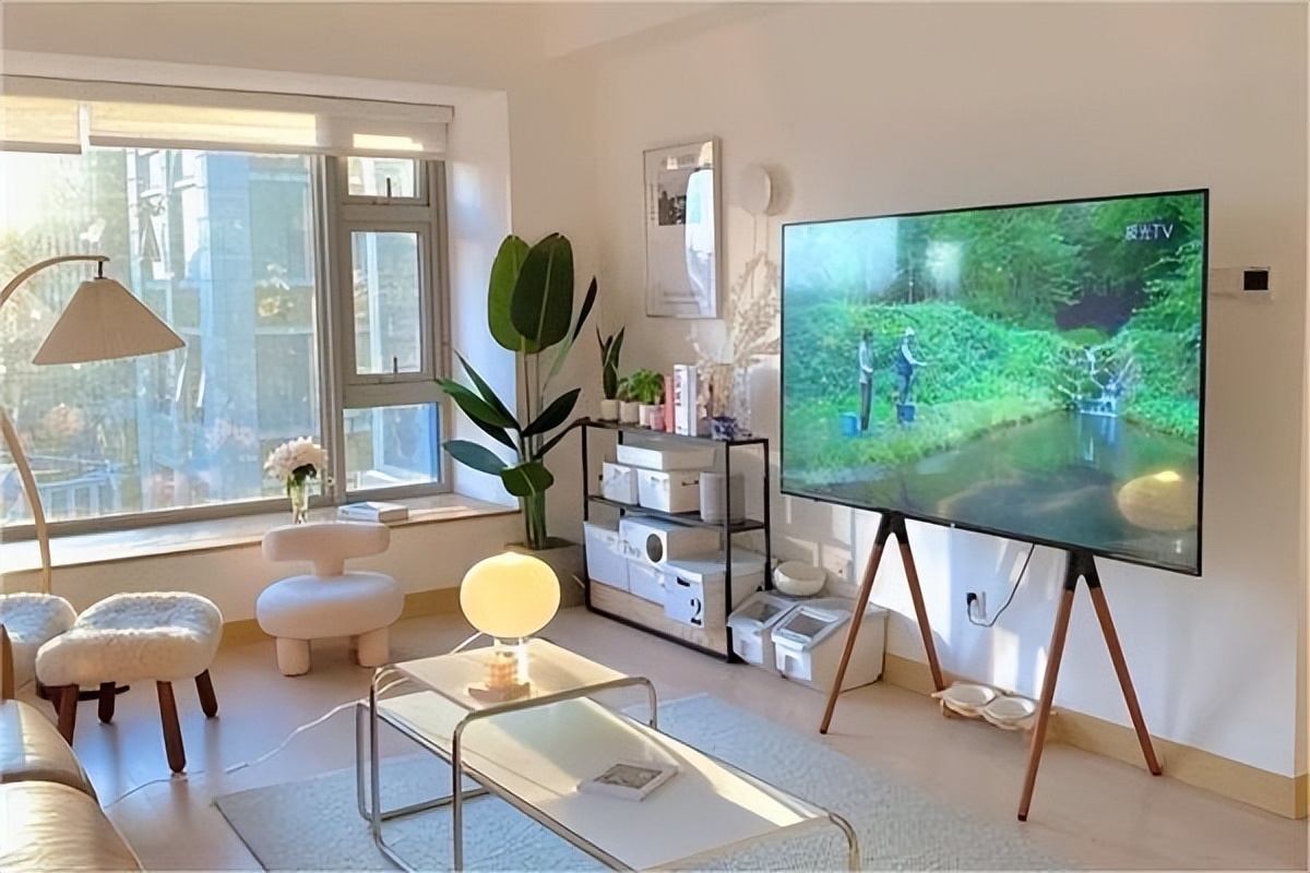 现在的电视怎么变成智障电视了,现在的电视越智能越智障