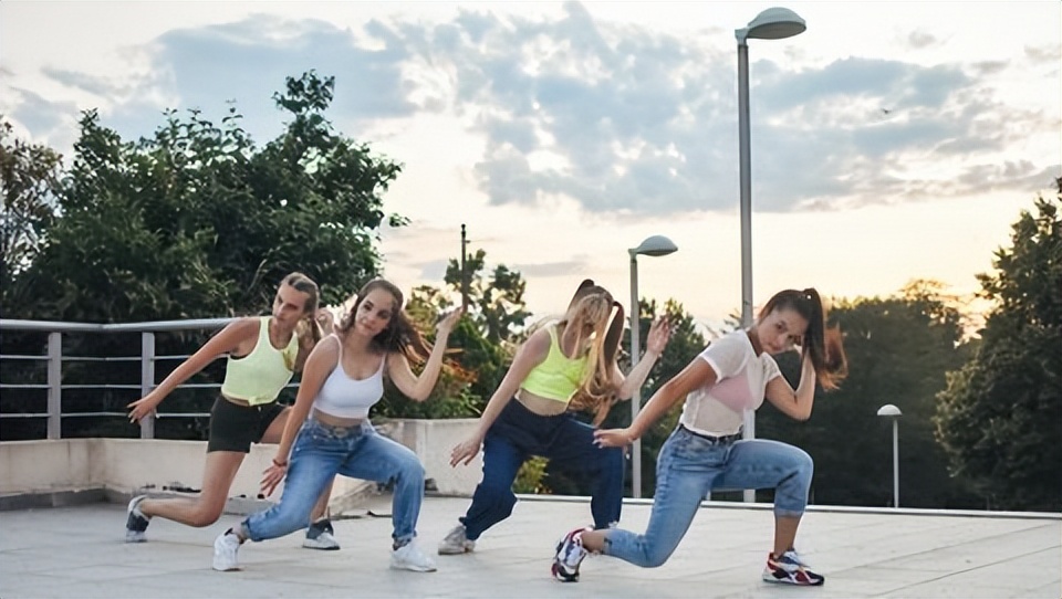 12星座天秤和巨蟹,12星座天蝎擅长什么运动