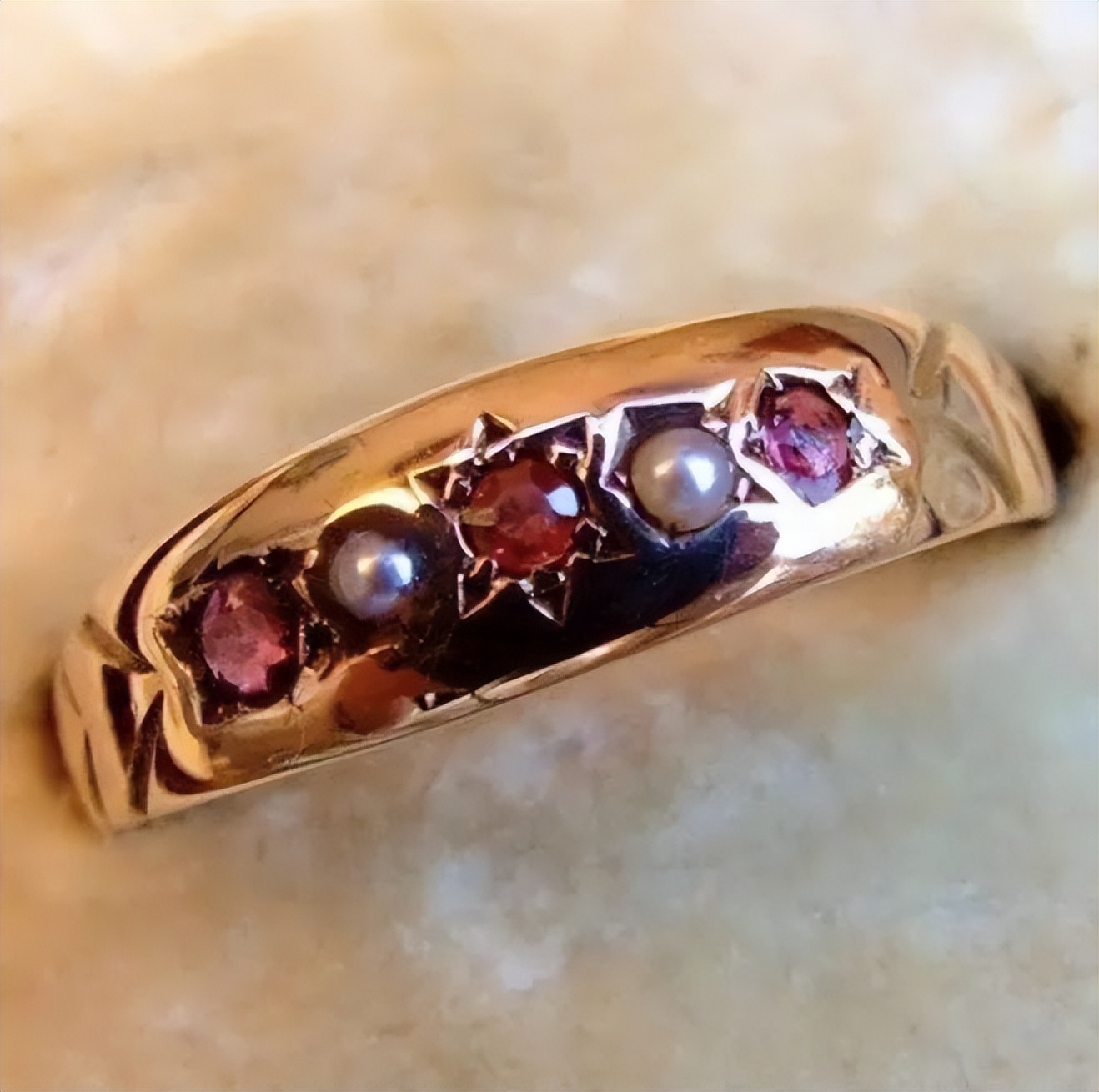 石榴石的大家族,石榴石中哪个品种最好